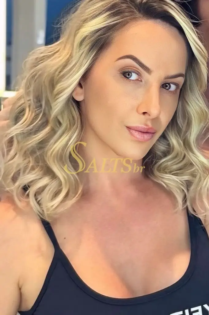 Acompanhantes em Curitiba - Fernanda Andrade