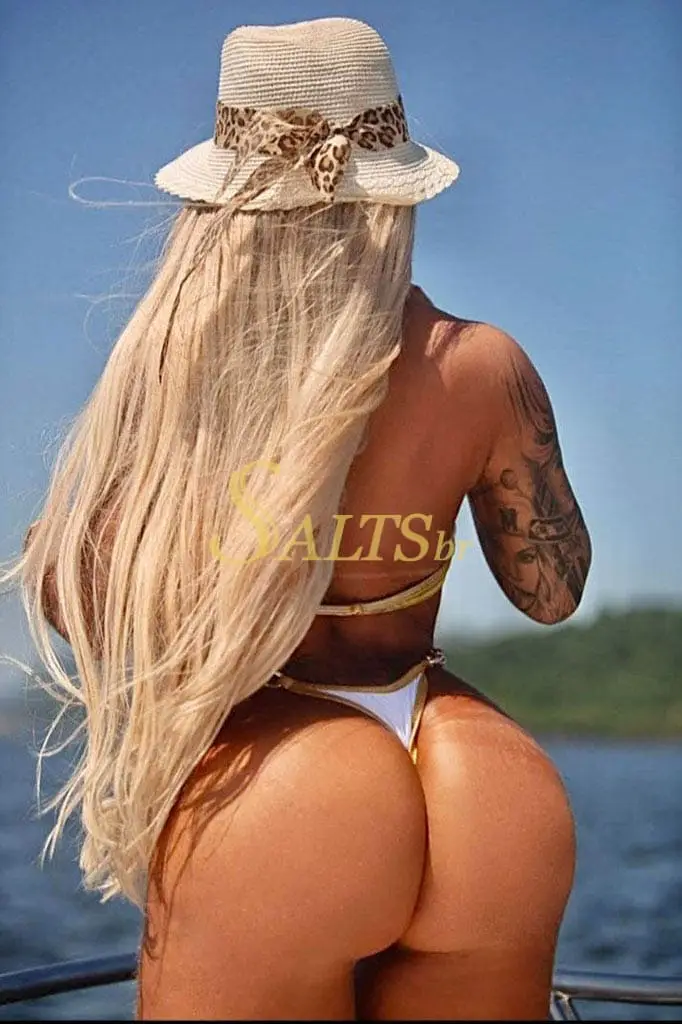 Acompanhantes de Luxo em BC - Juju Ferrari