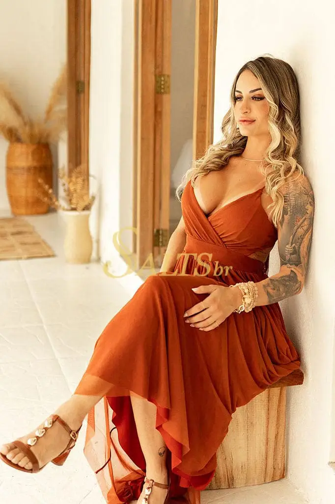 Acompanhantes em Florianópolis - Carolzinha Sereia