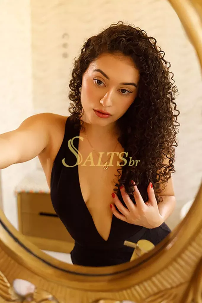 Acompanhantes em São Paulo - Júlia Castenari