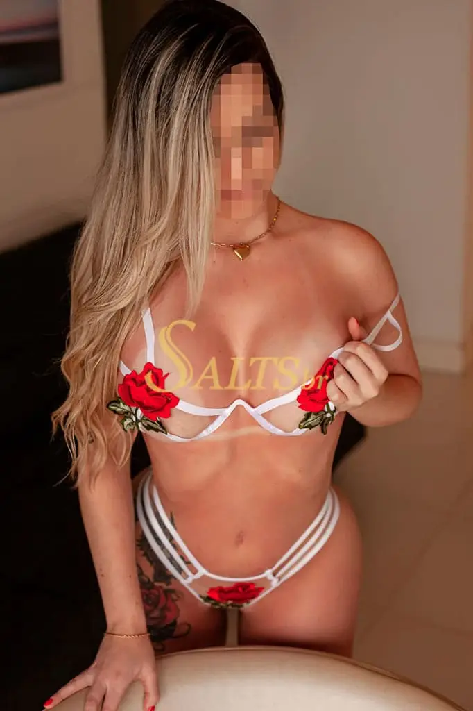 Acompanhantes de luxo Floripa - Júlia Ferraz