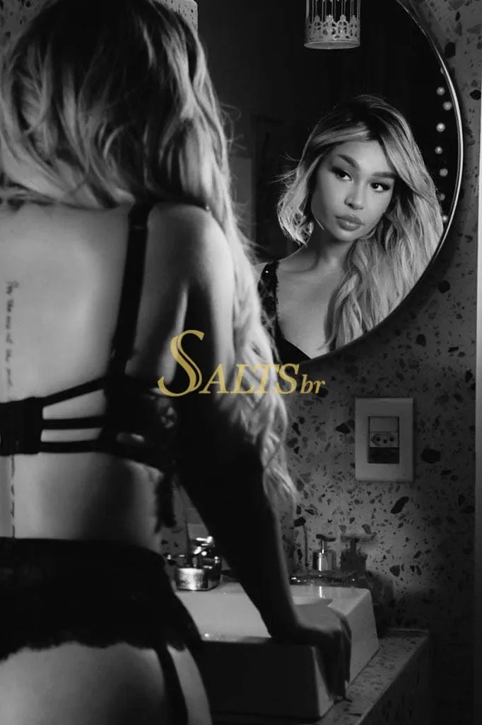 Acompanhantes em Curitiba - Marie Cercal