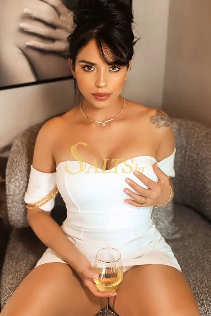 Escorts in Floripa - Aghata Valentini